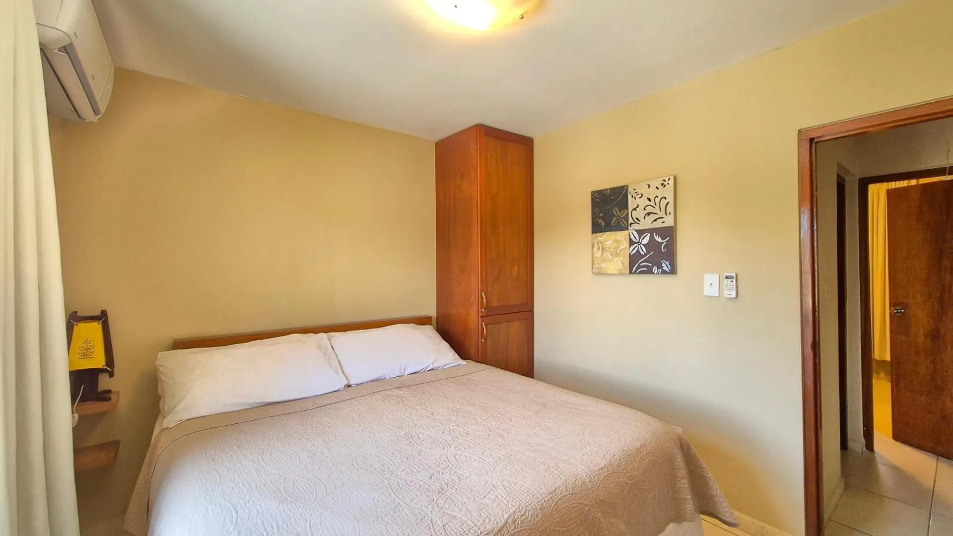 Duplex Delight Daire Noord